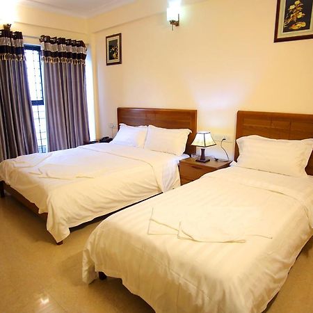 The Lounge Business Hotel Bangalore Exterior foto